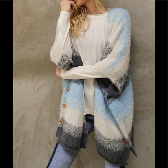 Davi & Dani Sweaters - Gorgeous Oversized Sweater